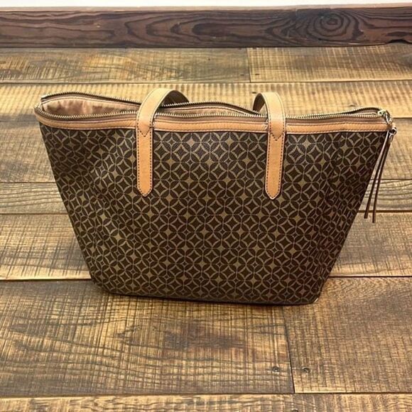 Fossil Signature Print Shopper Tote Bag - Picture 1 of 16